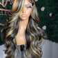 Ombre Honey Blonde Body Wave 13x6 Lace Frontal Wigs Pre-Plucked Highlight 613 Wigs Lace Closure Wigs Human Hair Wigs For Women